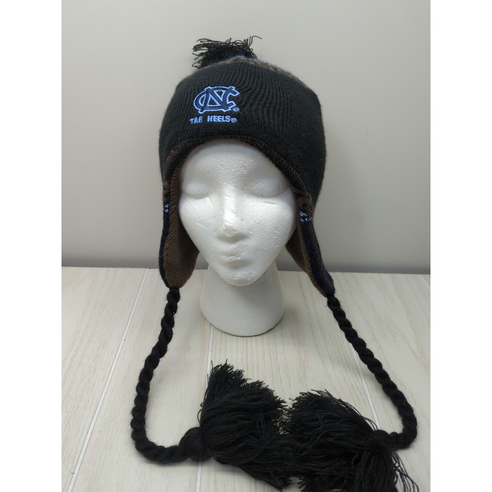 UNC Tar heels Winter Knit Hat Ear Flaps Ties & Tassels Pom Pom Gray NC blue logo